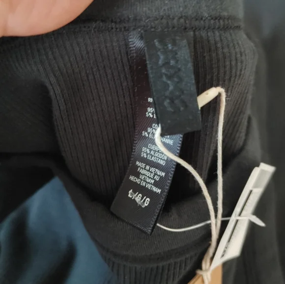 SKIMS Ribbed Tank Dress - Picture 11 of 16